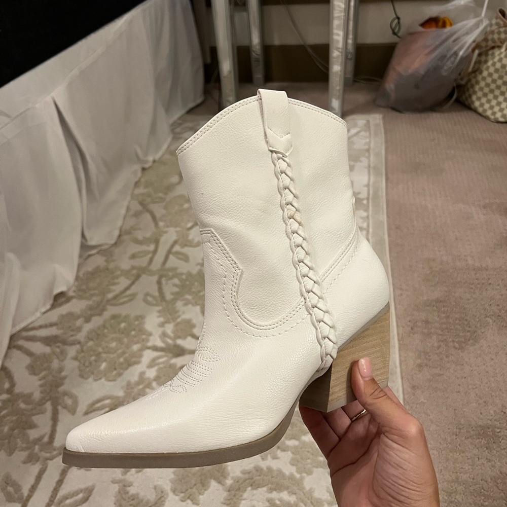 Dolce Vita Western Boot - Picture 6 of 6